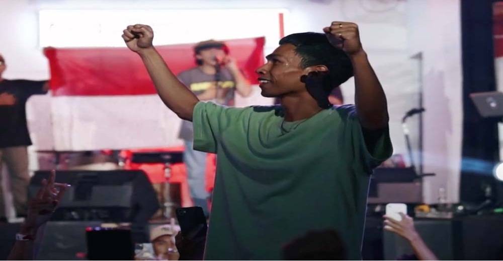 Stage Bus Jazz Tour 2024 Purwokerto: Combo Fourtwnty & Coldiac yang Seru!